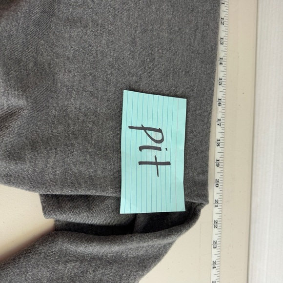 Vintage Harry Rosen L Extra Fine Italian Merino Wool Men's Gray V-Neck Sweater - Picture 8 of 12